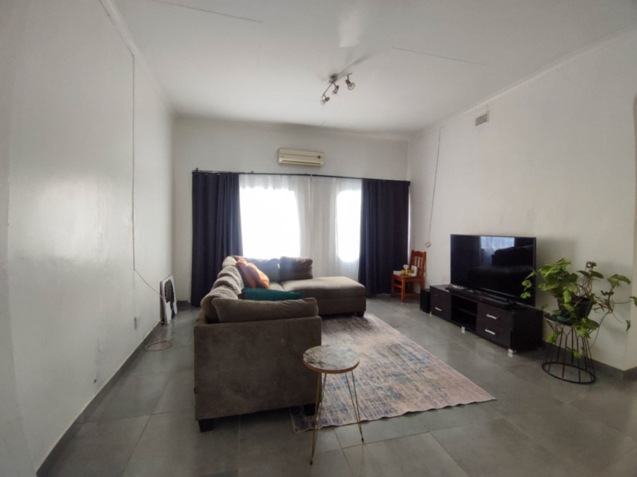 3 Bedroom Property for Sale in Rustenburg Central North West